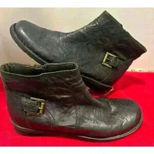 Clarks Women’s Size 8.5 Leather Black Zip Side Ankle Chukka Boots